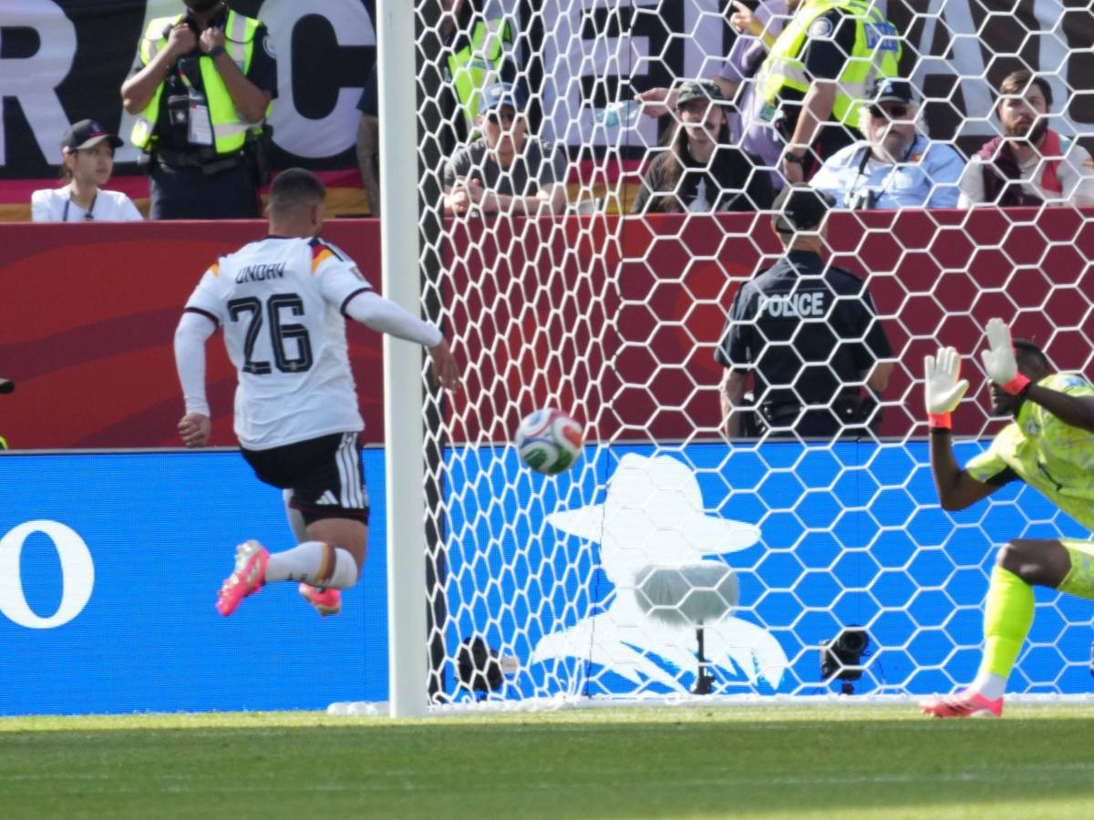 Deniz Undav trifft bei der WM 2026 gegen die Elfenbeinküste.