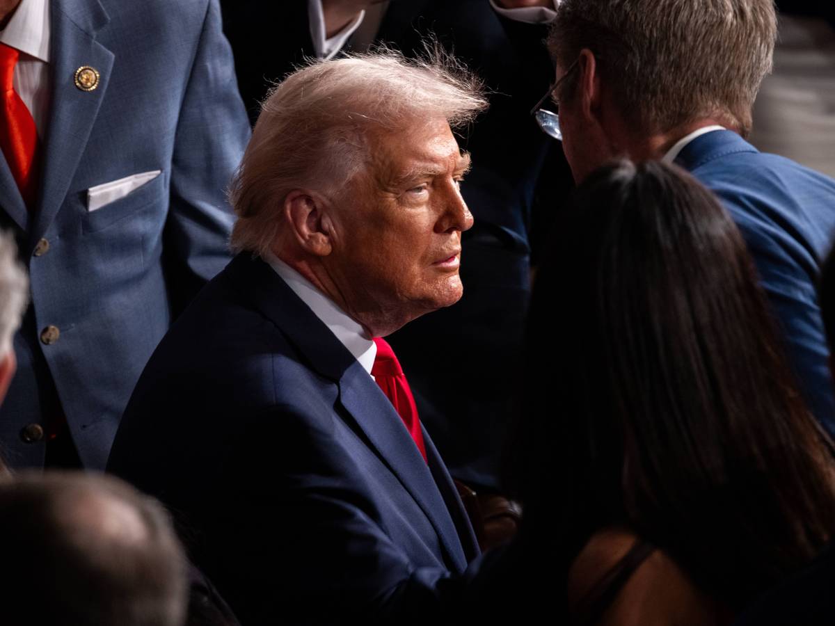 US-Präsident Donald Trump trifft im Februar im US-Repräsentantenhaus ein: Ein Post kurz vorm Vatertag löst neue Spekulationen aus.
