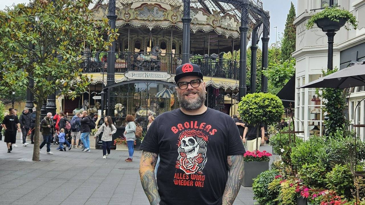 Super-Fan Andreas Sartorius im Phantasialand.