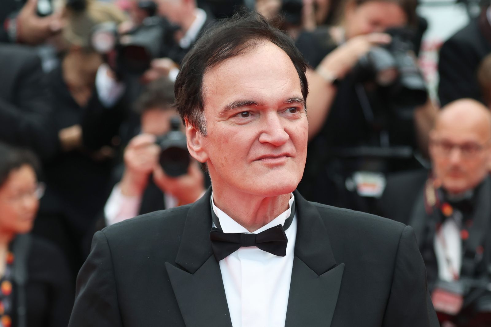 Quentin Tarantinos Fans warten sehnsüchtig auf Neuigkeiten zu seinem zehnten Film, nach dem der Regisseur sich zur Ruhe setzen möchte. (Bild: 2025 Getty Images/Tristan Fewings)