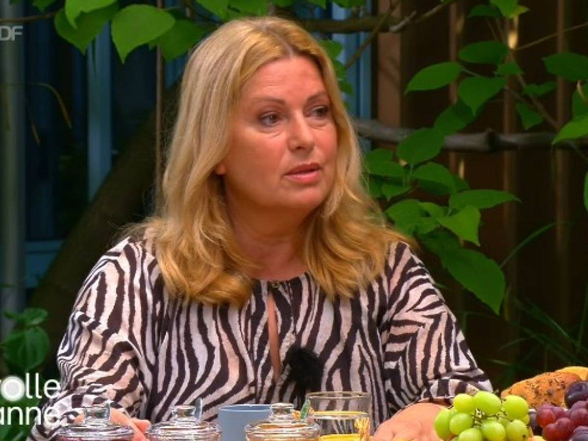 Schauspielerin Karin Thaler hat im ZDF-Magazin „Volle Kanne“ von einem Drehtag berichtet, bei dem sie auf einen wilden Bären traf. (Bild: ZDF)