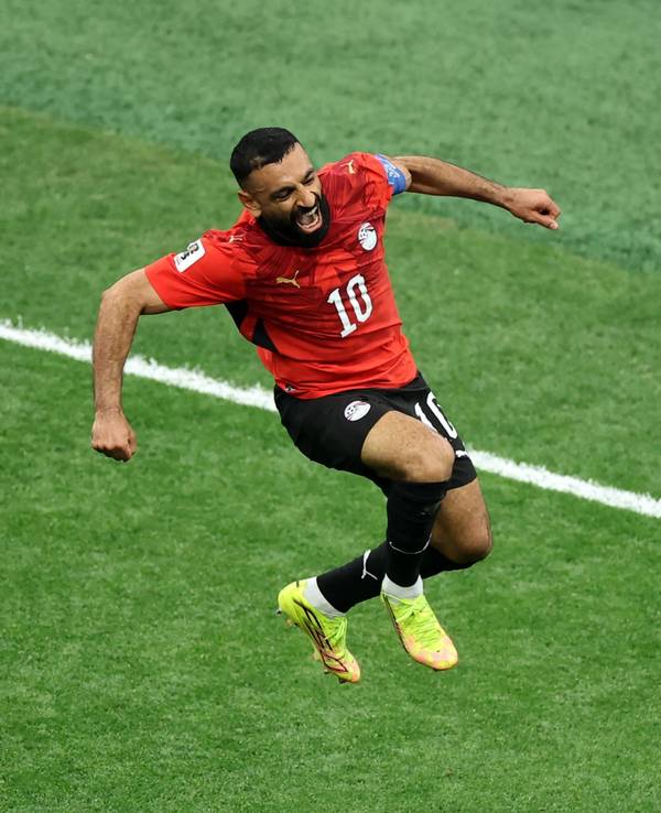 Mo Salah springt beim Torjubel auch
