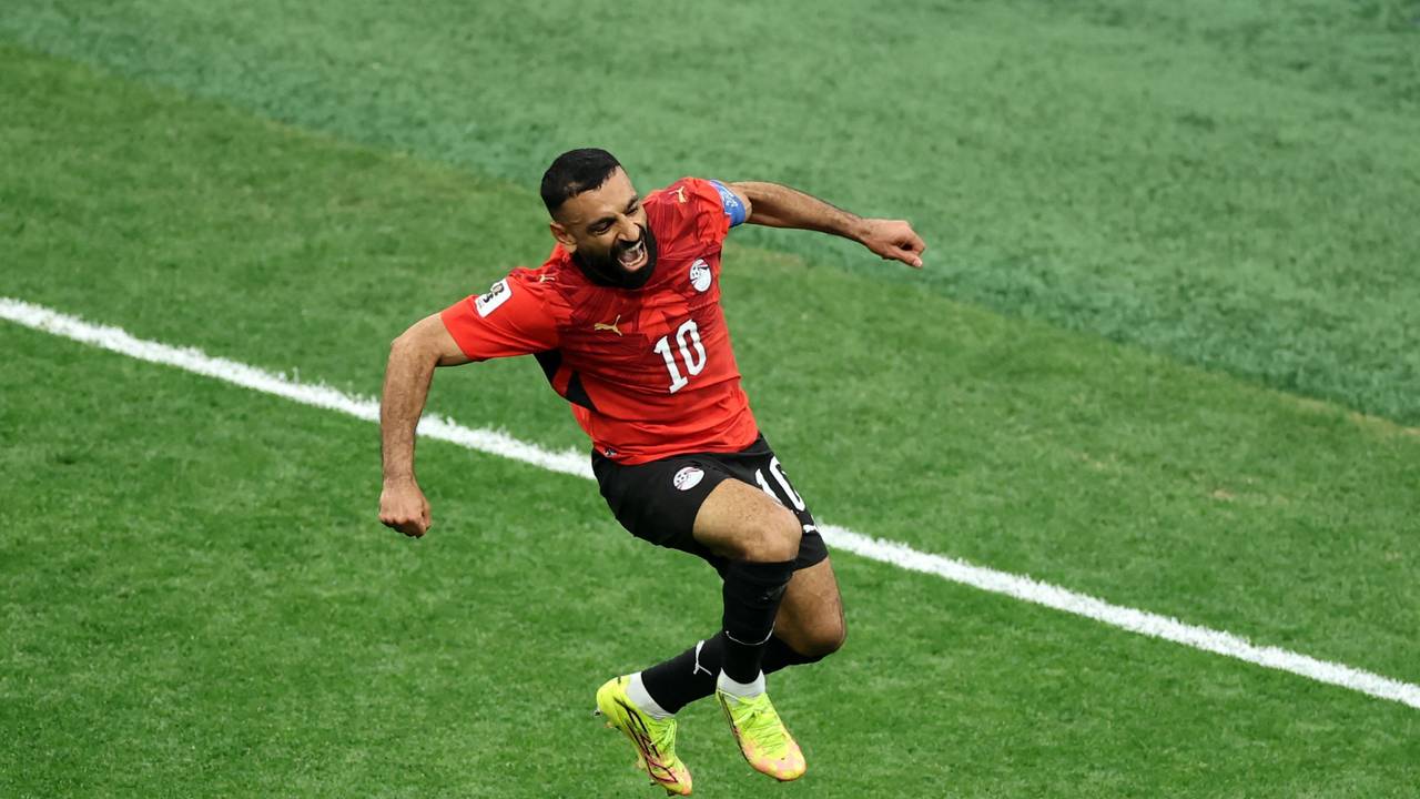 Mo Salah springt beim Torjubel auch