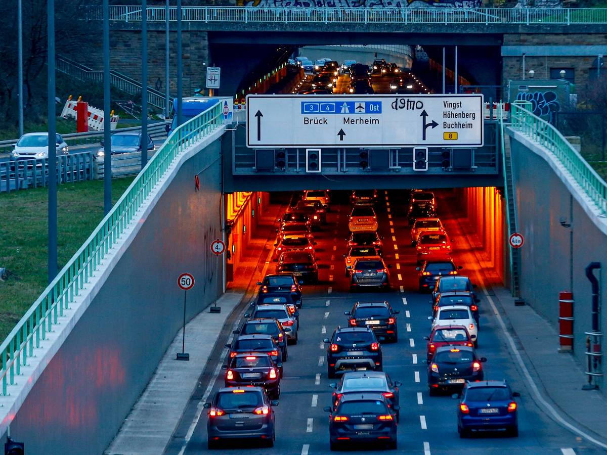 Der Kalker Tunnel in Köln führt auf die Zoobrücke