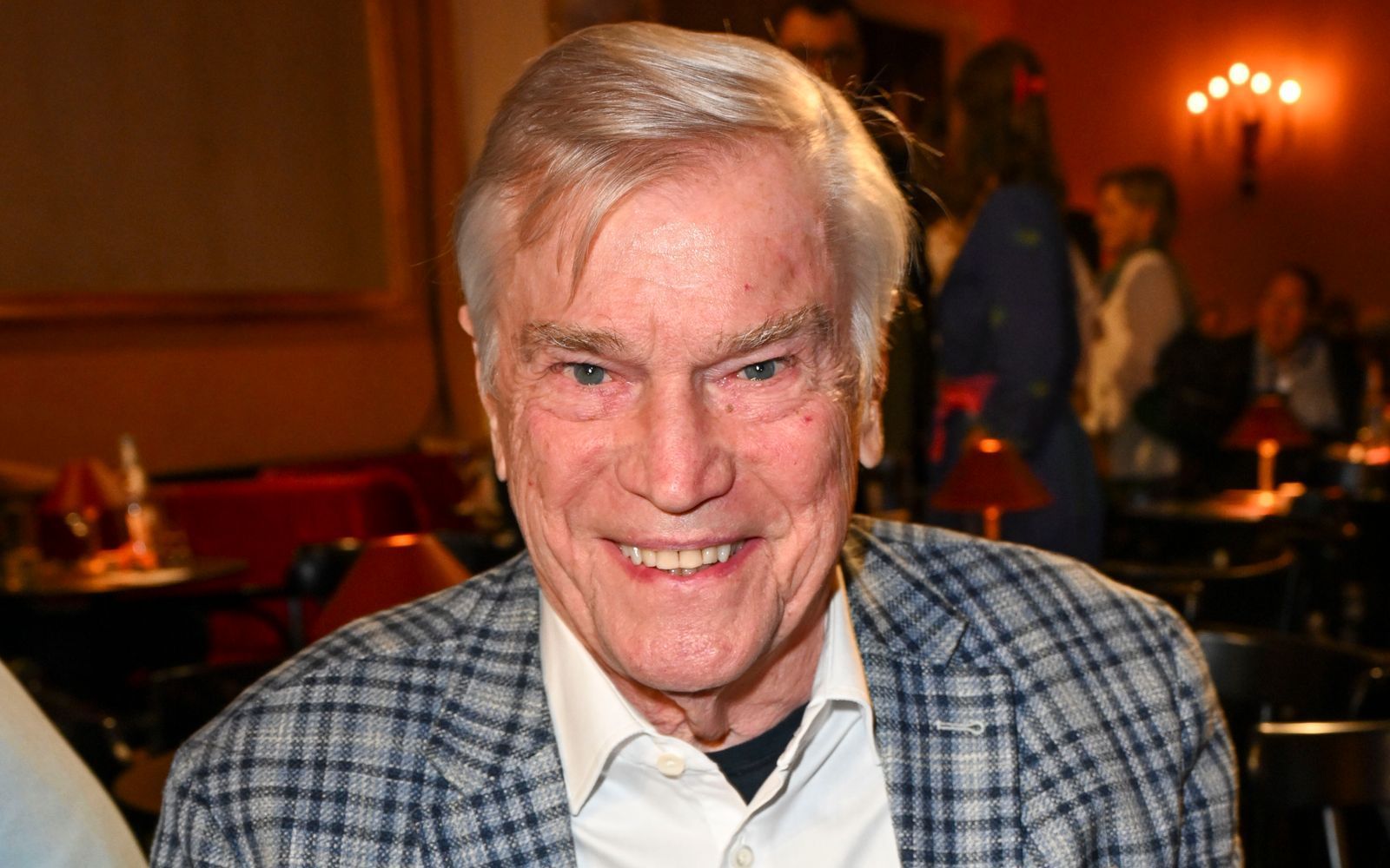 Jochen Busse ist in eine Seniorenresidenz gezogen. (Bild: 2025 Getty Images/Hannes Magerstaedt)
