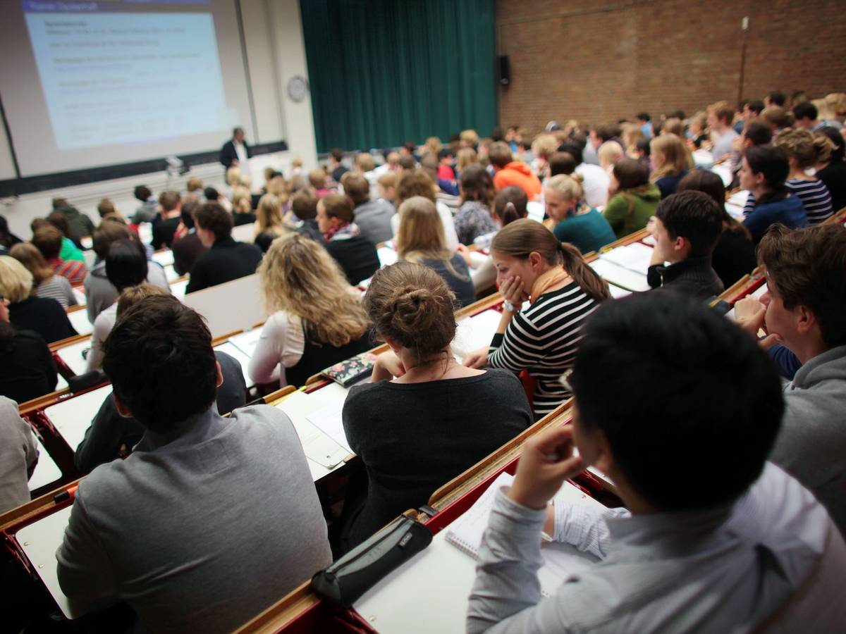 Studenten an Hochschulen in NRW