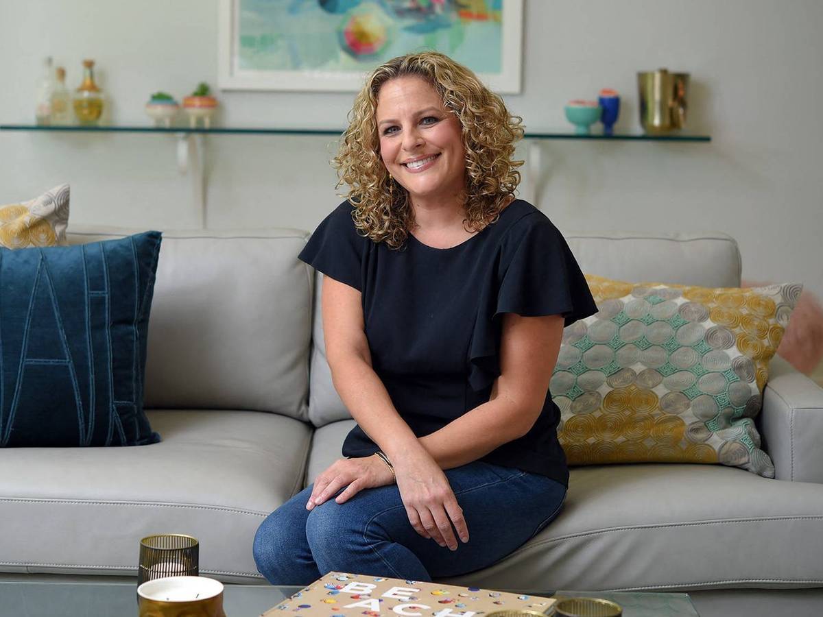 Die US-Bloggerin und Gründerin von „Scary Mommy“, Jill Smokler, ist im Alter von 48 an Krebs verstorben. (Bild: IMAGO / Newscom World)