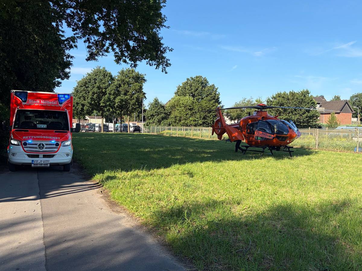 Eine Frau ist auf einem Hof am Niederrhein bei einem Streit zwischen Erntehelfern mit einem Messer tödlich verletzt worden.