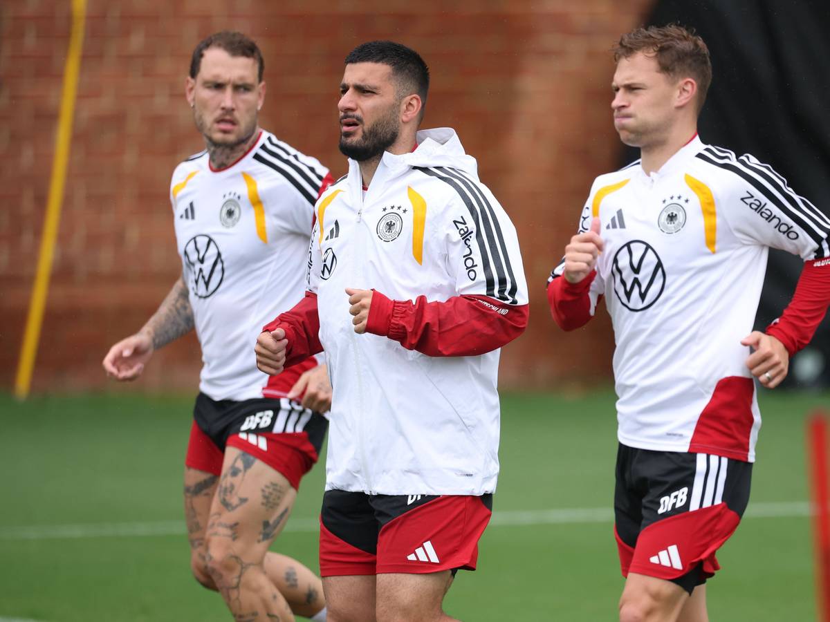 David Raum (l.–r.), Deniz Undav und Joshua Kimmich beim Lauftraining.