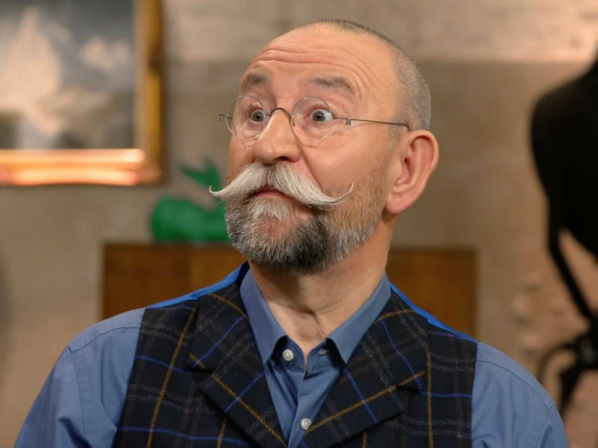 So viel Staunen gibt es selbst bei „Bares für Rares“ und dem begeisterungsfähigen Moderator Horst Lichter nicht alle Tage. (Bild: ZDF)