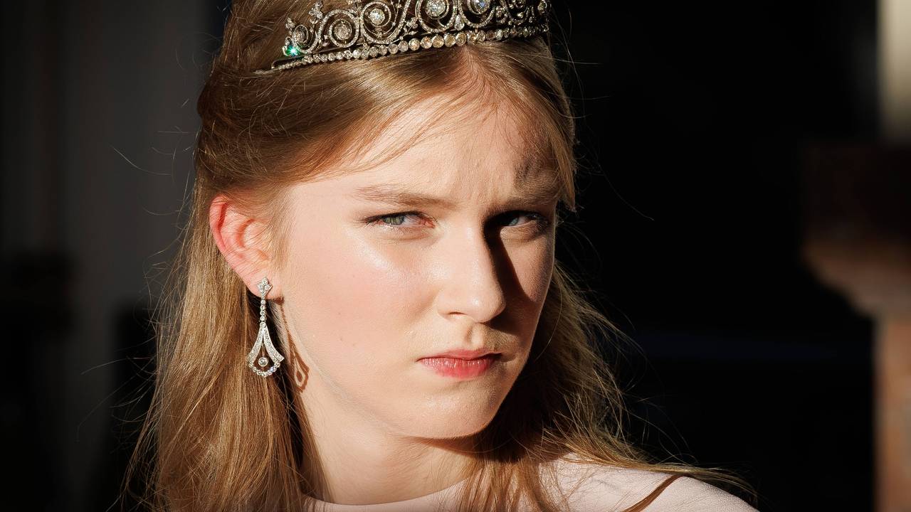 Prinzessin Eléonore, die jüngste Tochter von König Philippe und Königin Mathilde, feierte kürzlich ihr großes Tiara-Debüt.