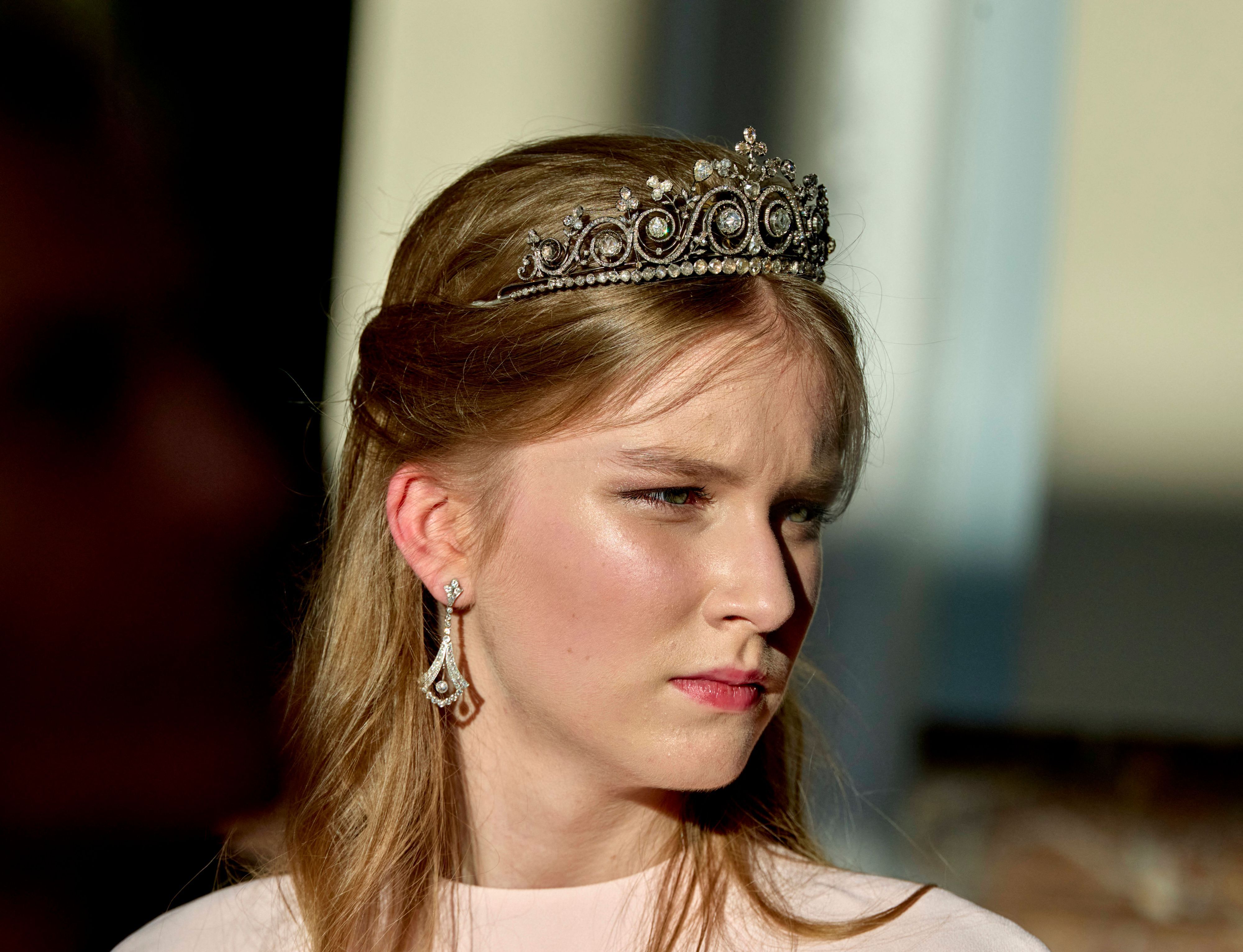 Die schöne Prinzessin Eléonore mit ihrer Tiara.