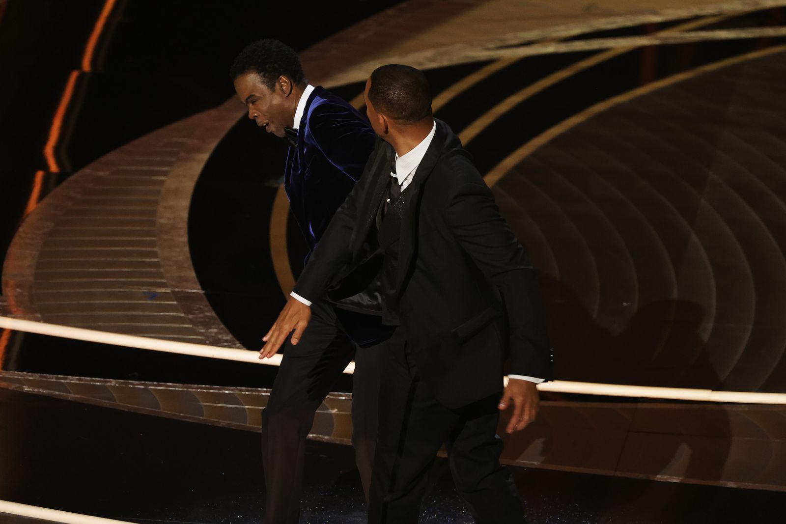 Berühmt und berüchtigt Will Smiths Ohrfeige von Chris Rock bei der Oscar-Verleihung 2022.  (Bild: Neilson Barnard/Getty Images)