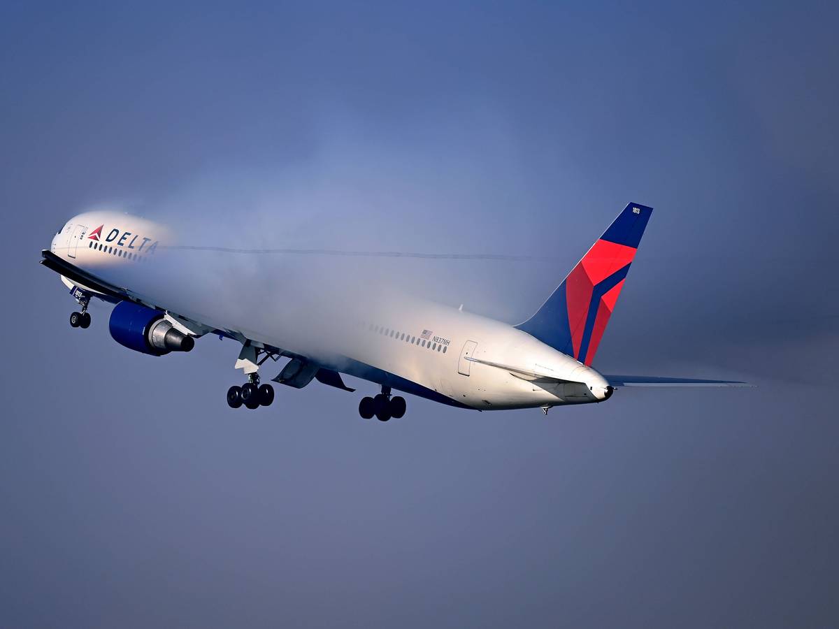 Eine Boeing 767 der US-Fluggesellschaft im Flug.