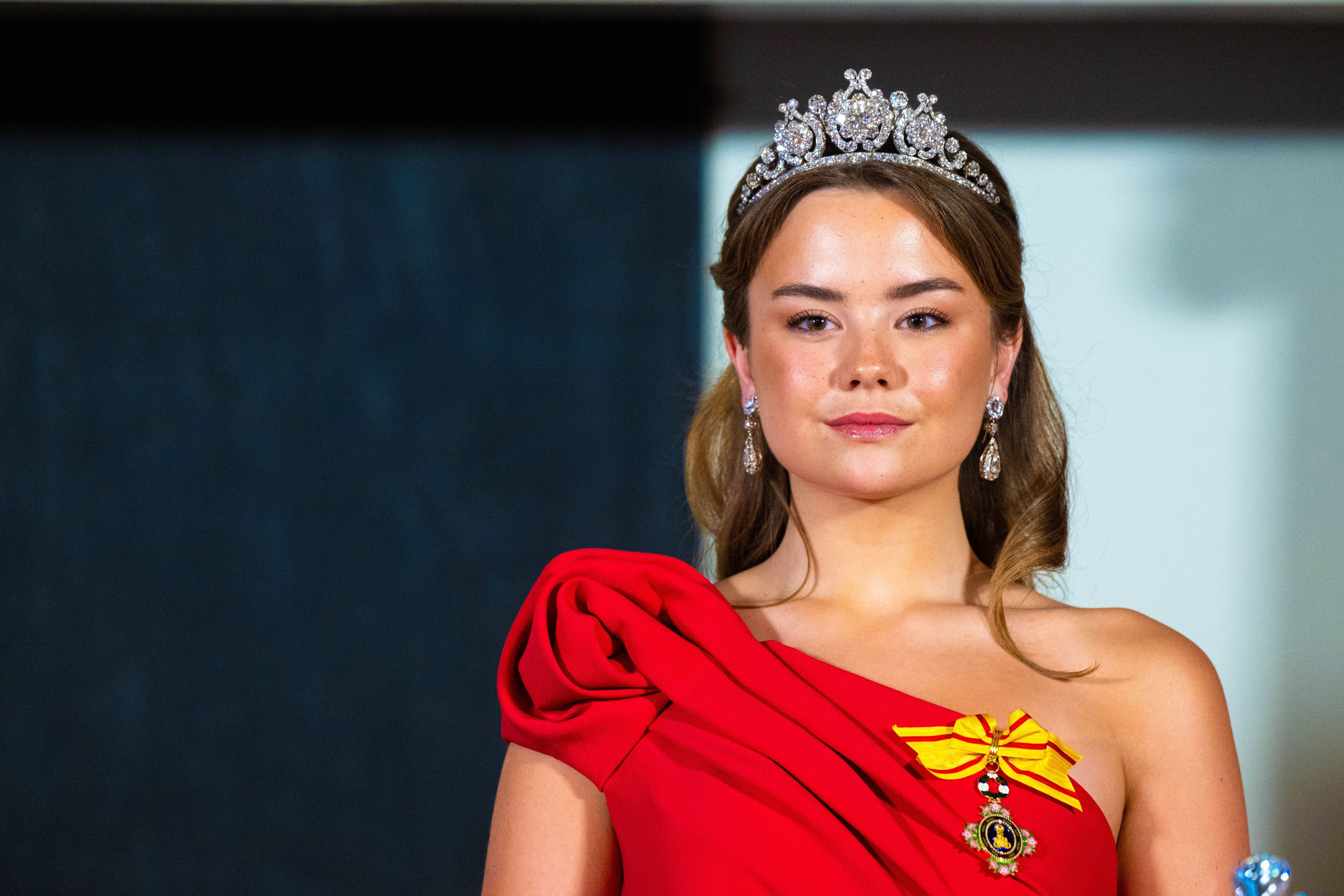 Erst eine Woche zuvor hatte Prinzessin Ariane der Niederlande ebenfalls ihr großes Tiara-Debüt gefeiert.