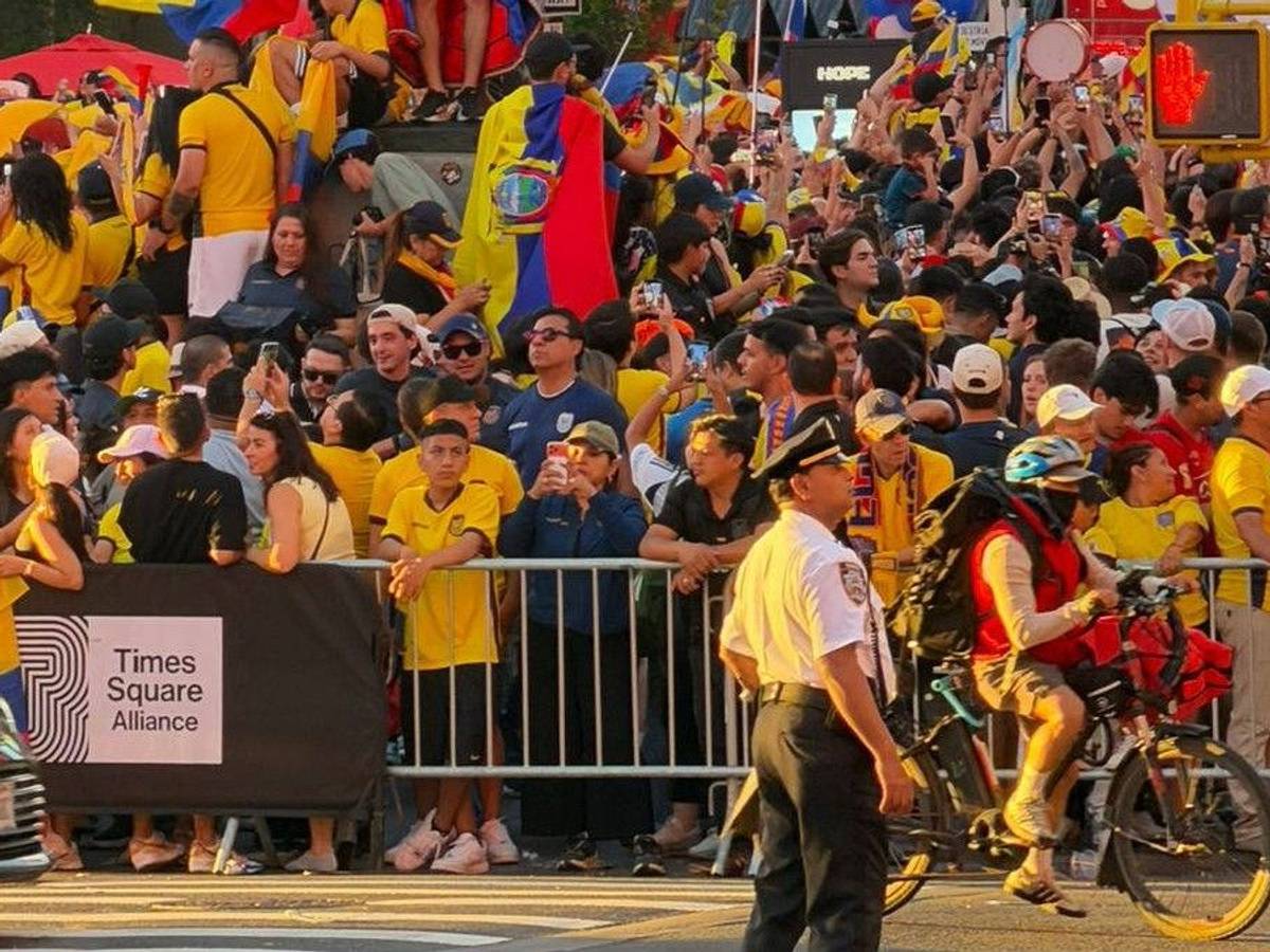 Fans von Ecuador beim Fan-Festival der WM in New York.