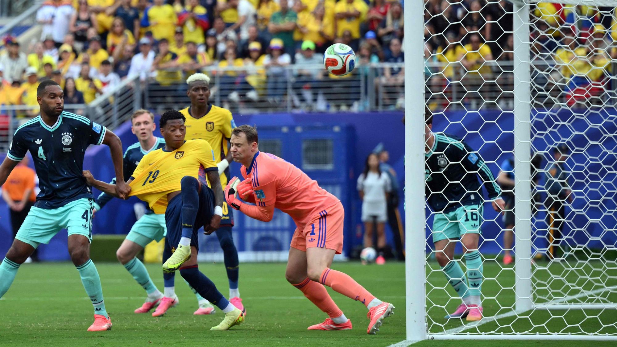Tor für Ecuador gegen Deutschland.