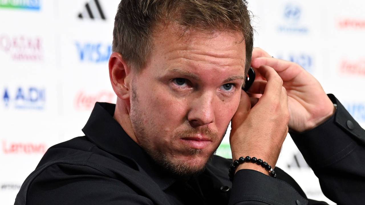 Bundestrainer Julian Nagelsmann nimmt an der Pressekonferenz teil.
