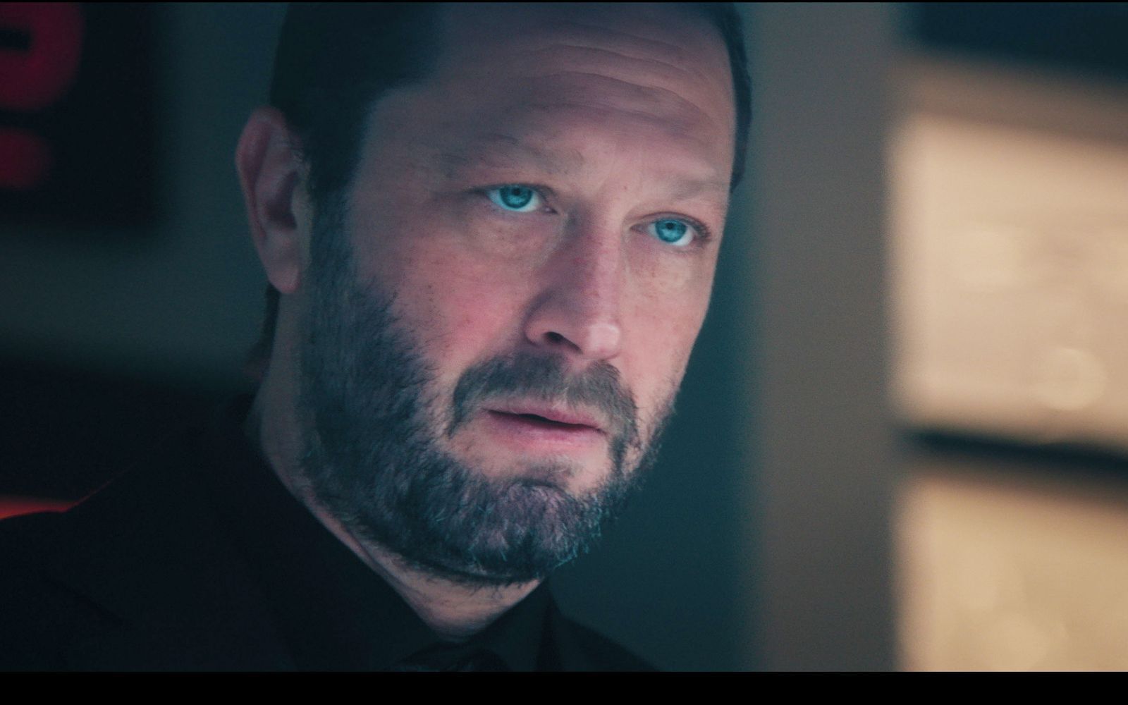 Cousin Richy (Ebon Moss-Bachrach) entwickelte sich zu einer - wenn nicht „der“ - Kultfigur der Serie. Darsteller Moss-Bachfrach gewann zweimal den Emmy als Bester Nebendarsteller einer (Comedy)-Serie. (Bild: Copyright, 2026, FX. All rights reserved.)