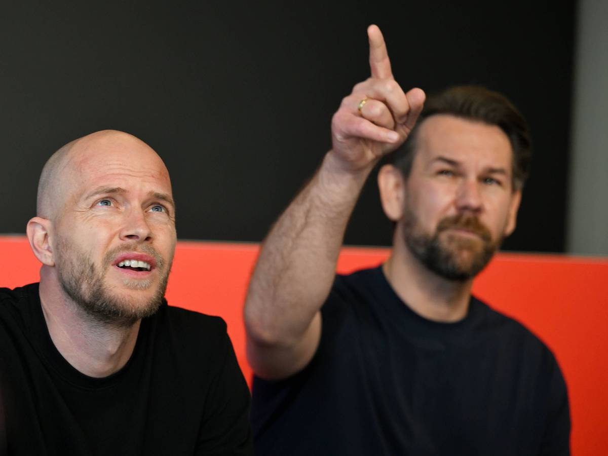 Köln-Trainer René Wagner und Geschäftsführer Thomas Kessler bei einer Medienrunde.