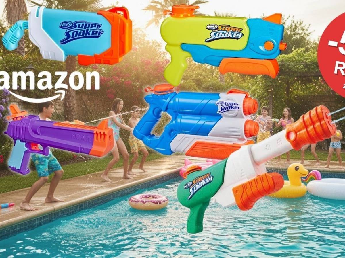 Mehrere Nerf Super Soaker Wasserpistolen verschiedener Modelle vor einem Swimmingpool im Sommer, Amazon-Logo und Rabatthinweis bis zu 51 % zur UVP