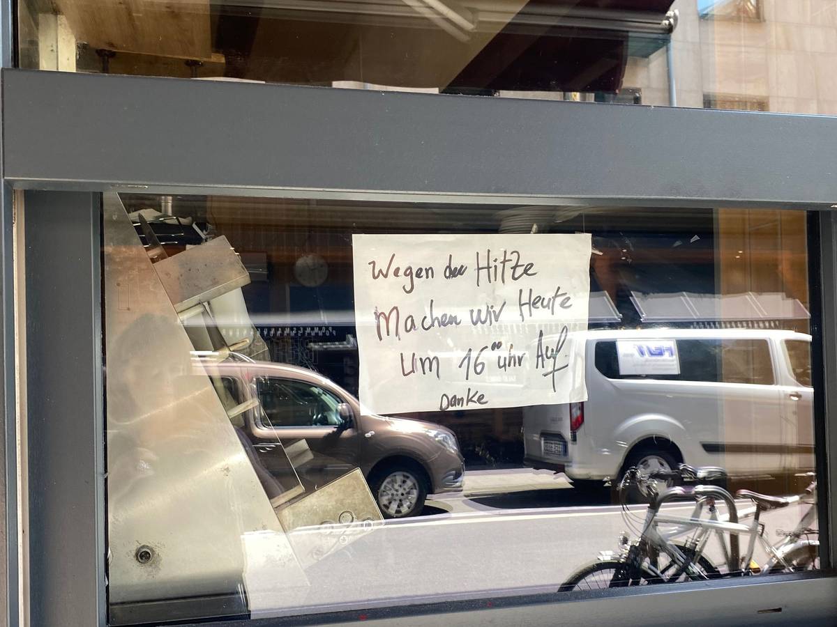 Die Pizzeria PiZz am Friesenwall reagiert auch auf die Hitze.