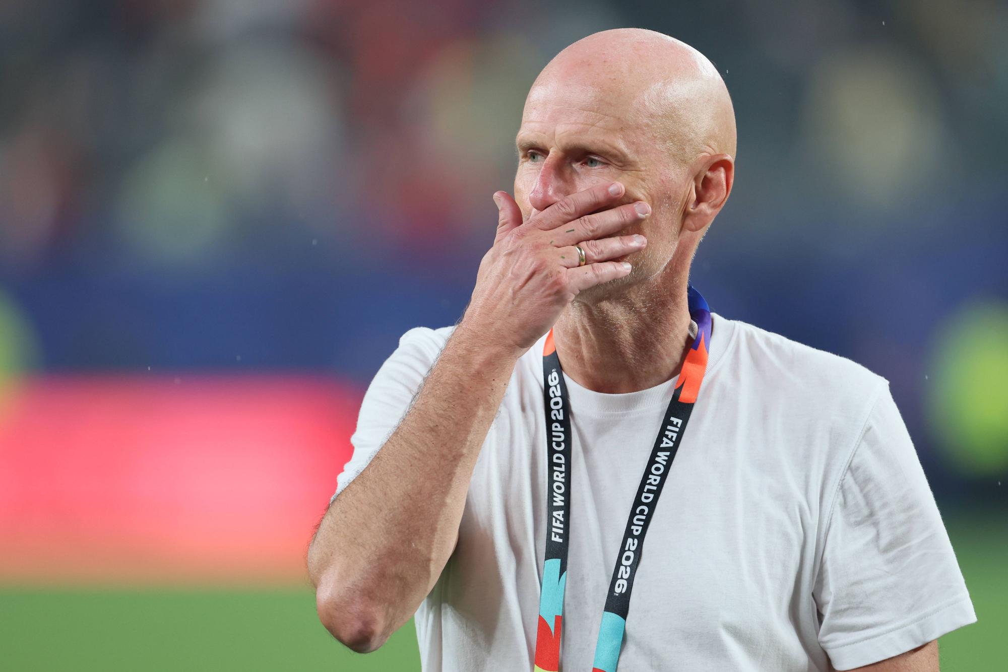 Stale Solbakken mit Geste.