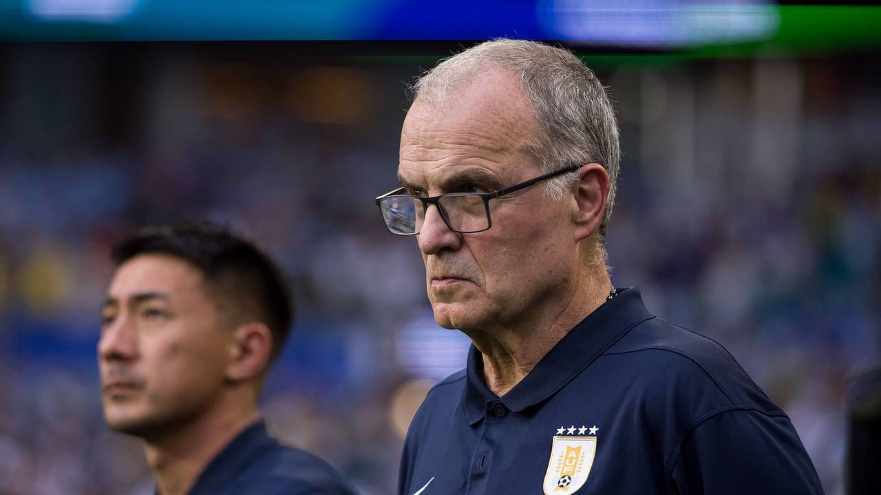 Marcelo Bielsa mit mürrischem Blick