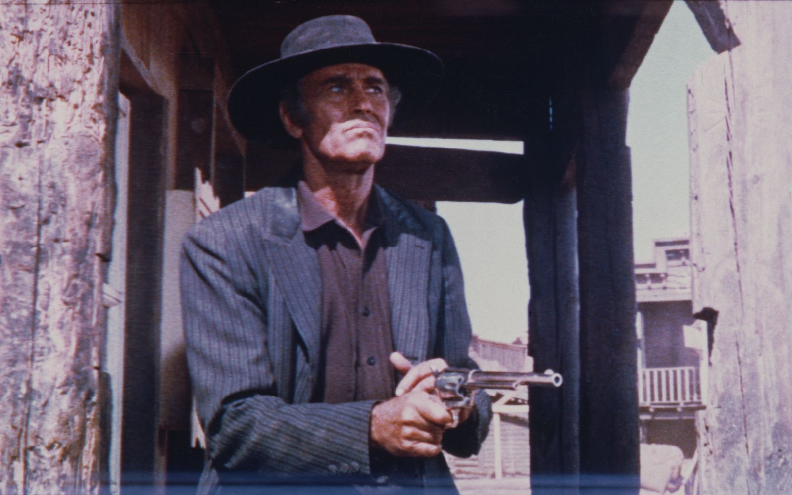 Der skrupellose Killer Frank (Henry Fonda) hat die Familie McBain auf dem Gewissen. (Bild: rbb/BR/2003 by Paramount Pictures Corporation)