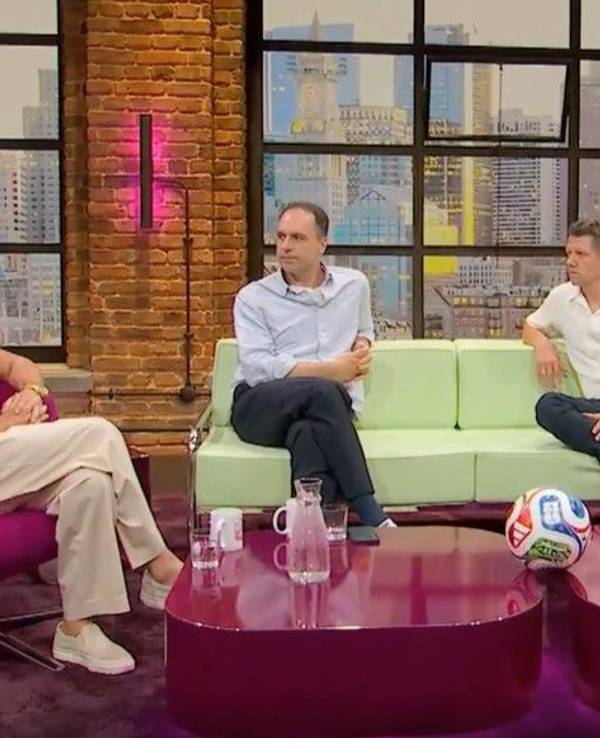 (v. l.) Micky Beisenherz, Jonas Friedrich, Patrick Ittrich und Laura Hofmann beim Breakfast Club