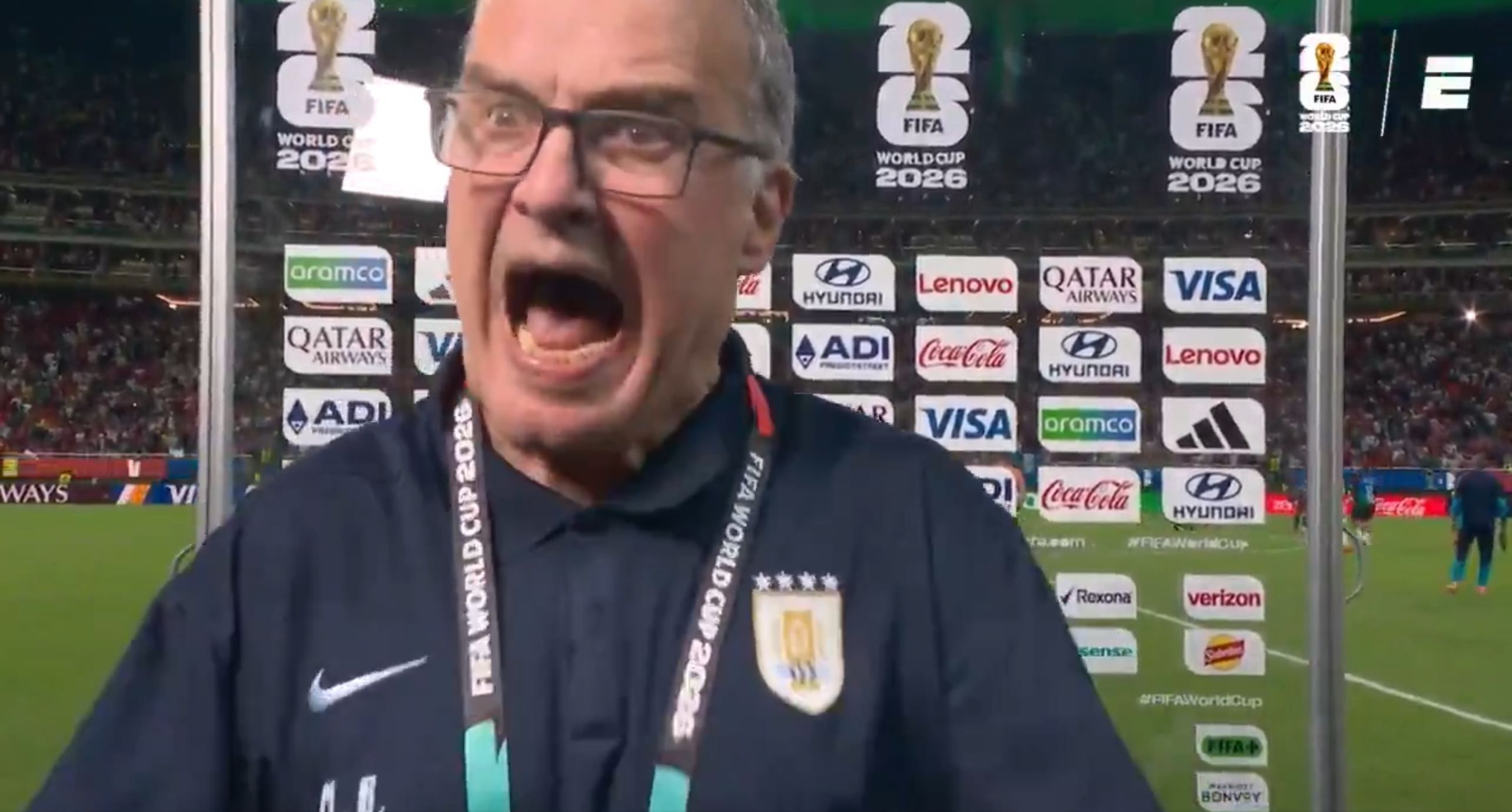 TV-Interview mit dem wütenden Marcelo Bielsa.