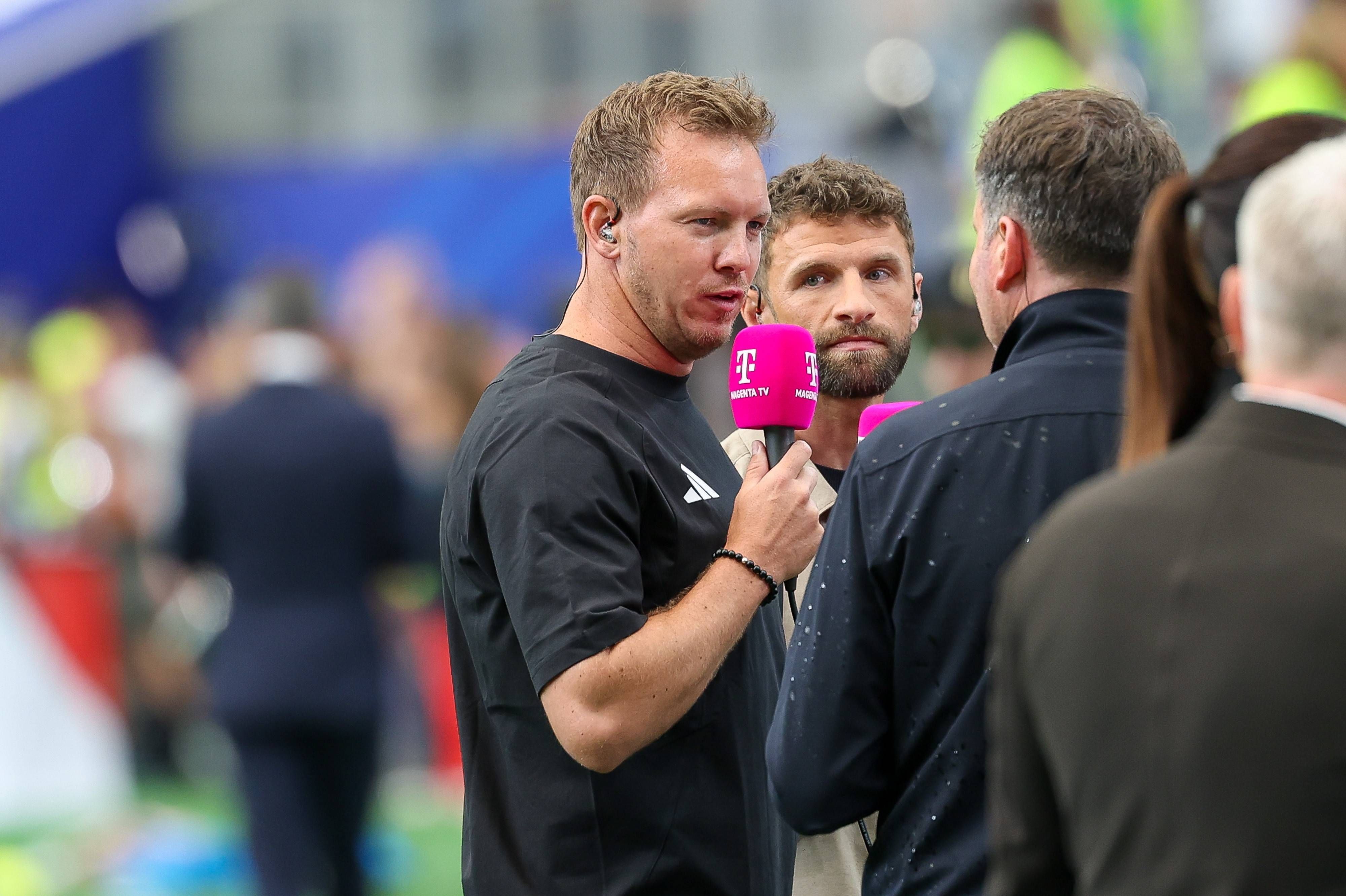 Bundestrainer Julian Nagelsmann gibt ein Interview.