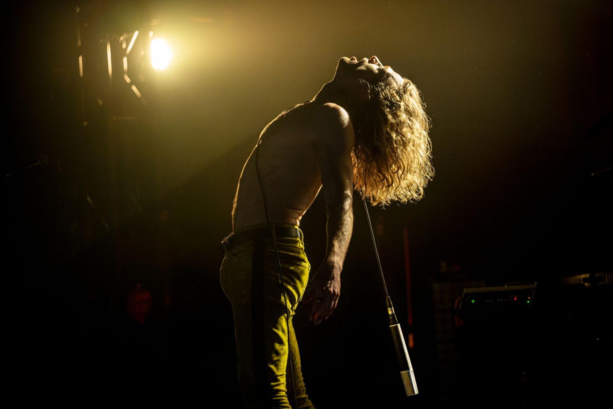 Bei einem ausverkauften Konzert im New Yorker Beacon Theater bewies Sam Reid Anfang Juni, dass er auch live als Vampire Lestat überzeugen kann. (Bild: 2026 Vampire Chronicles Productions LLC)