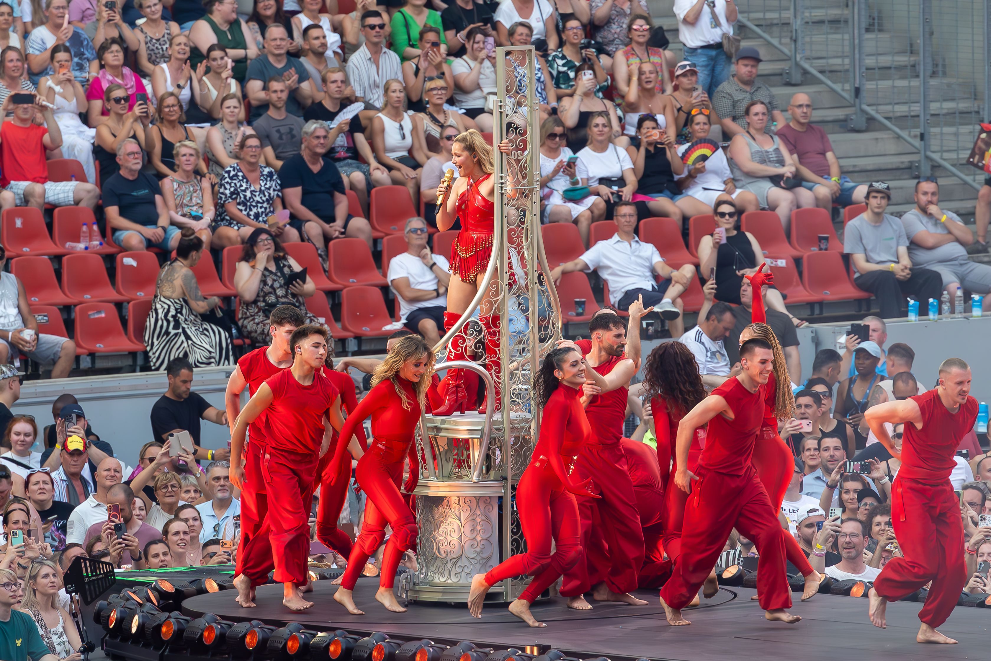 Konzert von Helene Fischer im Rhein-Energie-Stadion.