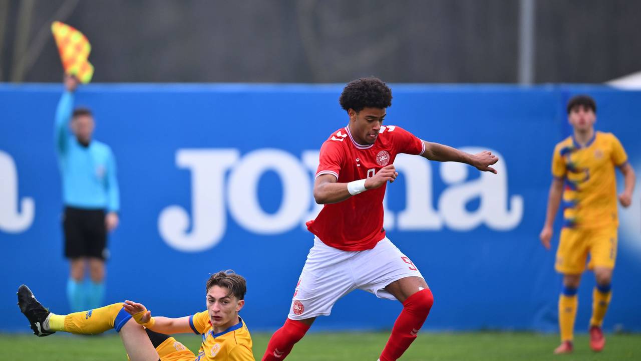 Malik Pimpong im Trikot der dänischen U18-Nationalmannschaft.
