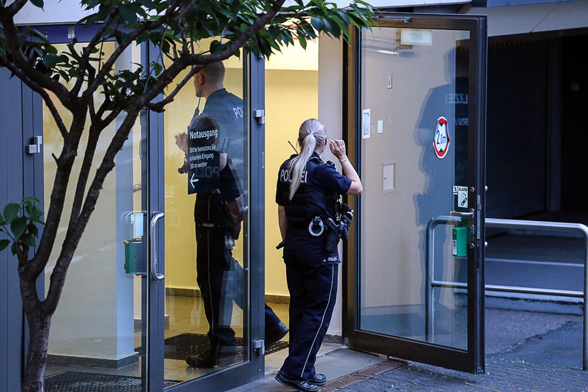 Die unbekannte Frau nahm den sieben Tage alten Jungen aus einem Patientenzimmer mit.