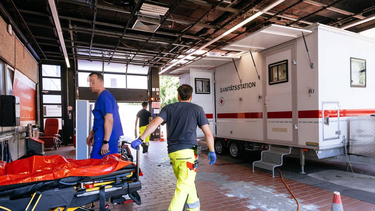 Krankenhaus in Köln-Merheim: Hier wurde eine zusätzliche Aufnahmestation für Hitze-Patienten errichtet.