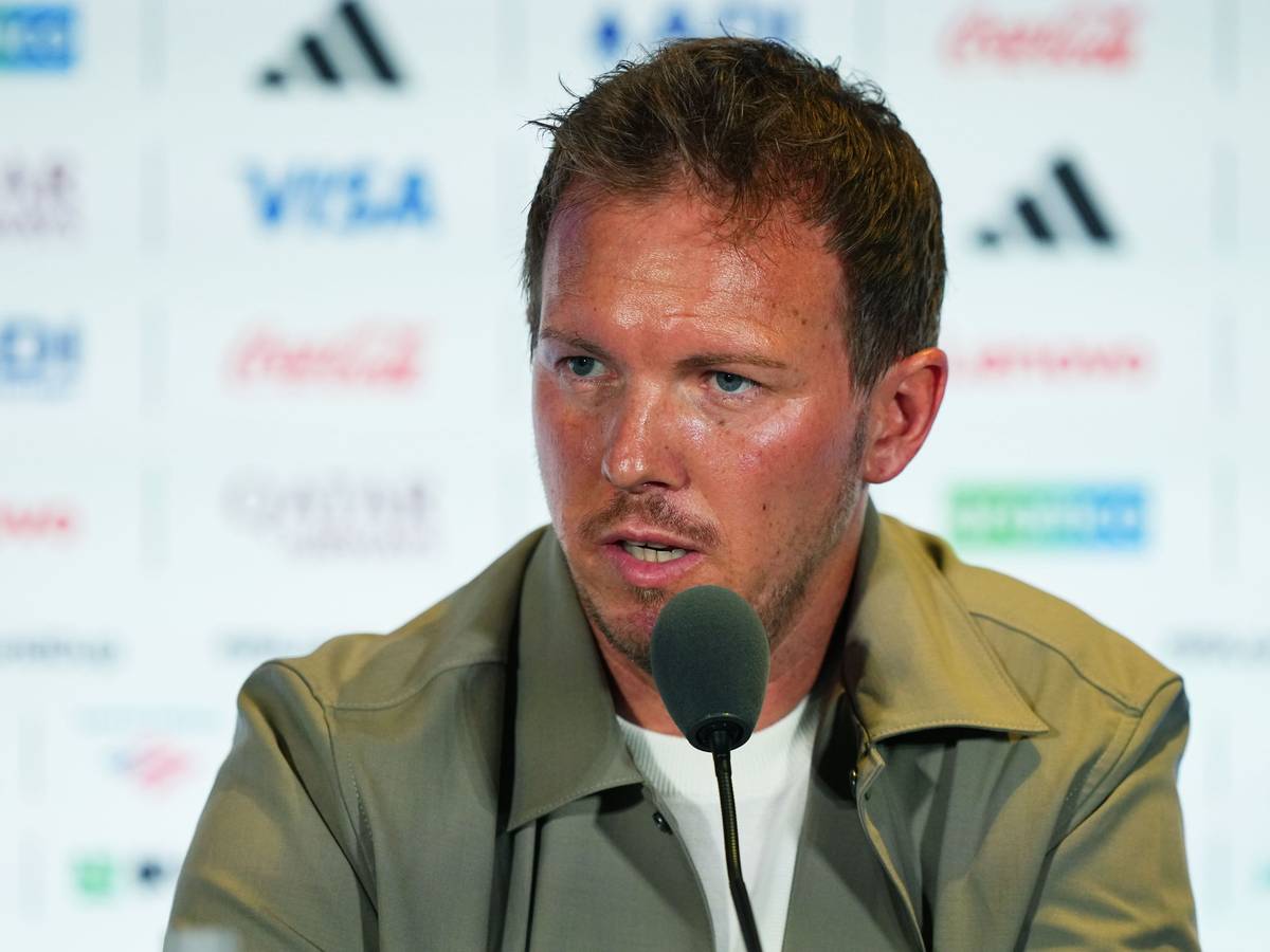 Bundestrainer Julian Nagelsmann spricht bei einer PK.