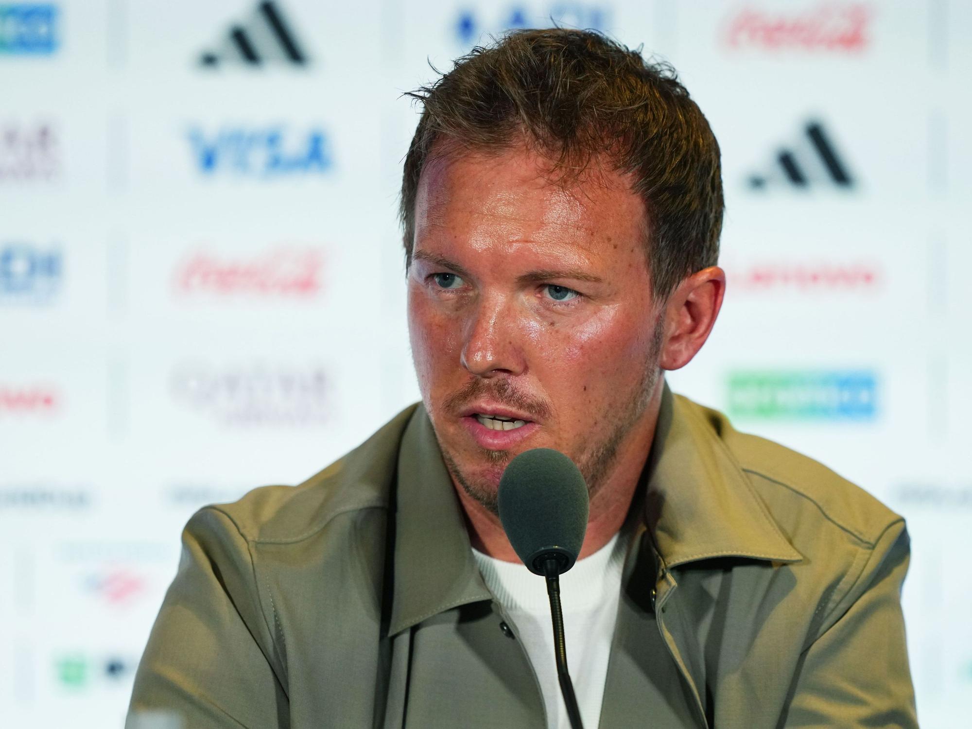 Bundestrainer Julian Nagelsmann spricht bei einer PK.