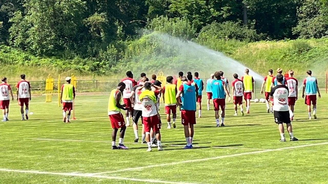 Die U21 des 1. FC Köln beim Training in der Vorbereitung auf die neue Spielzeit.