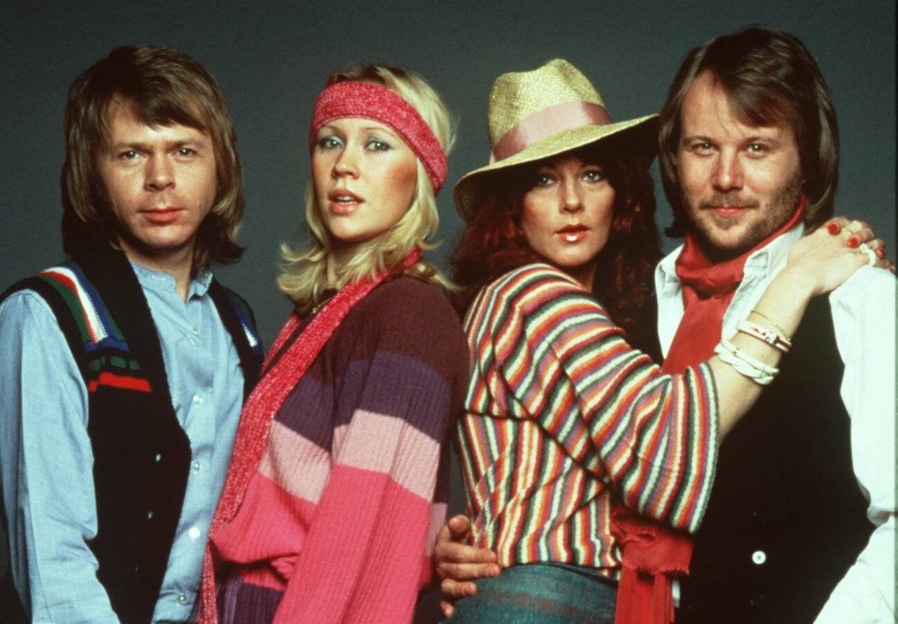 ABBA posieren.