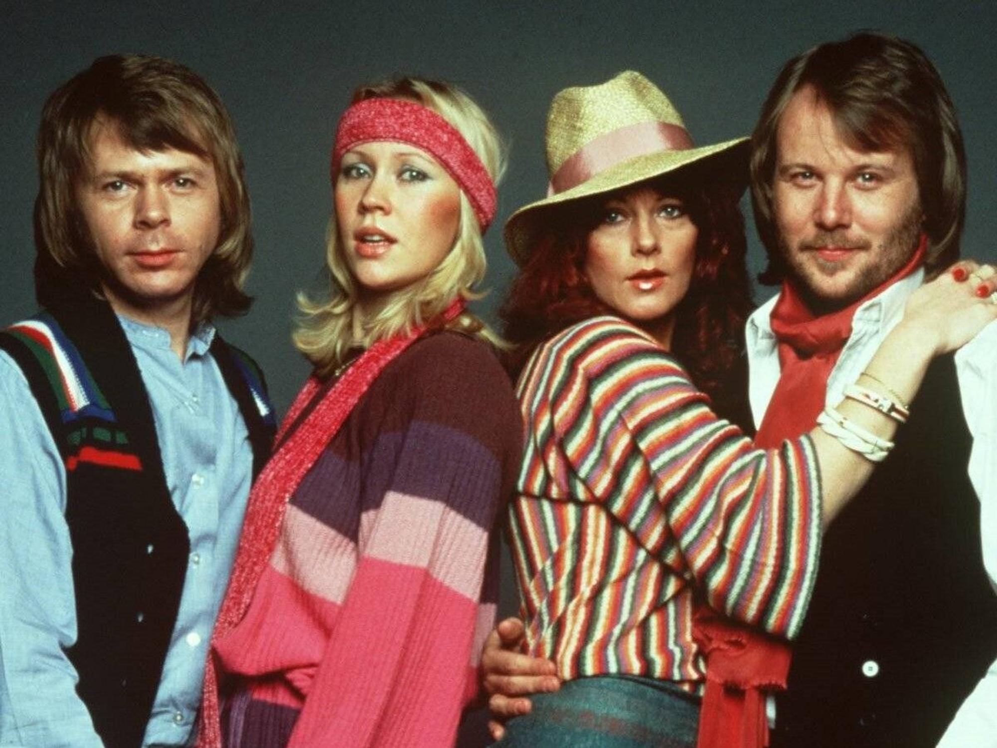ABBA posieren.