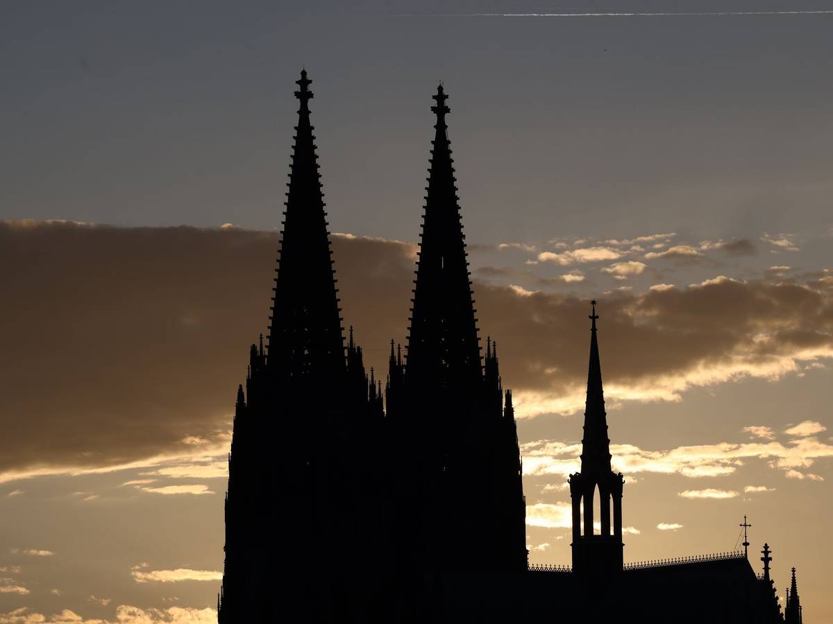 Die Tage mit kostenlosem Zugang zum Kölner Dom sind für Touristen gezählt. (Archivbild)