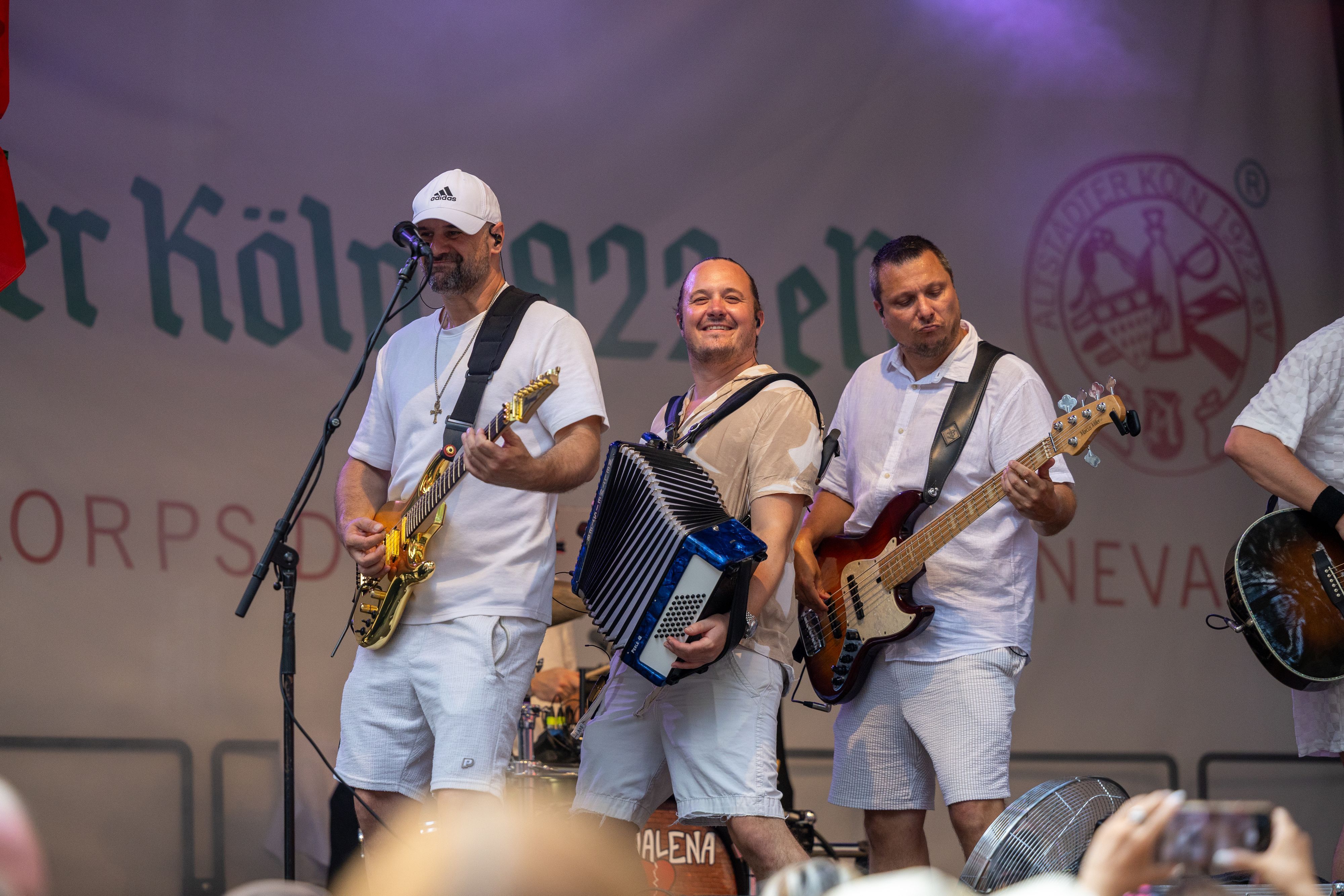 Die Musiker von Eldorado beim Auftritt auf der Bühne.