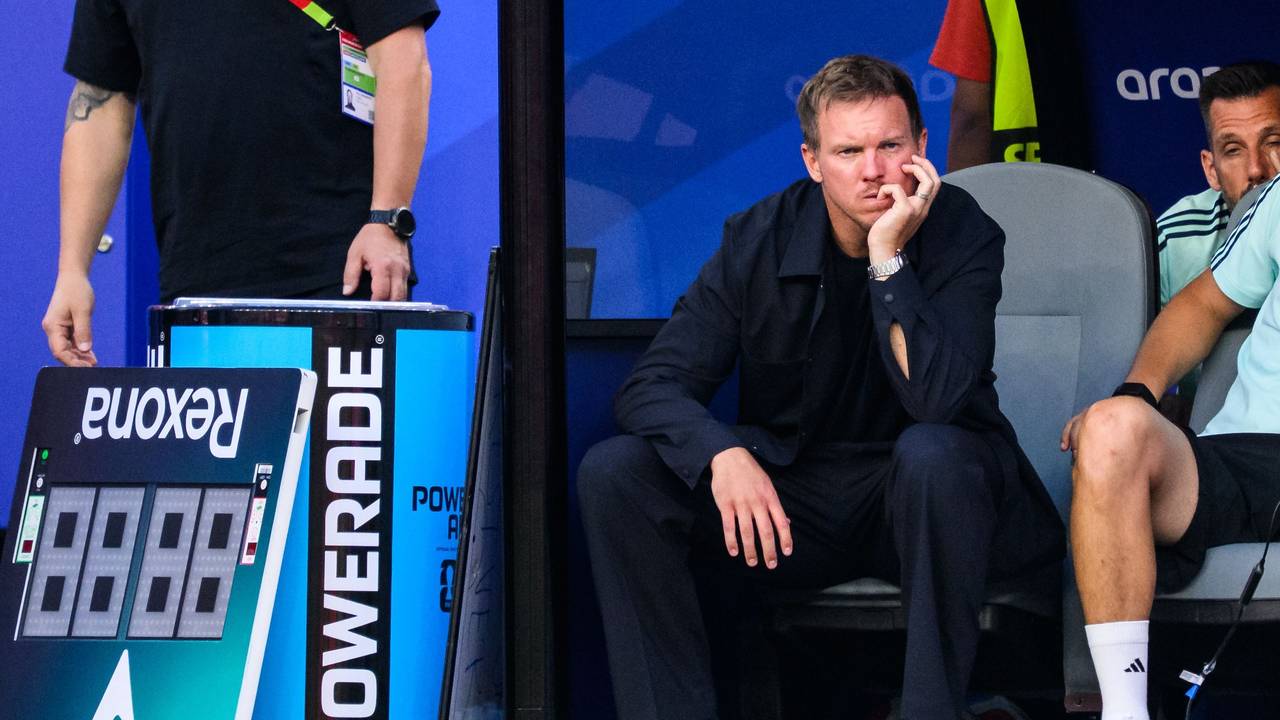 Bundestrainer Julian Nagelsmann reagiert nach dem Spiel unzufrieden.