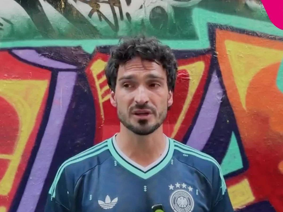 Mats Hummels rechnet bei MagentaTV mit der DFB-Elf ab. (Bild: MagentaTV)
