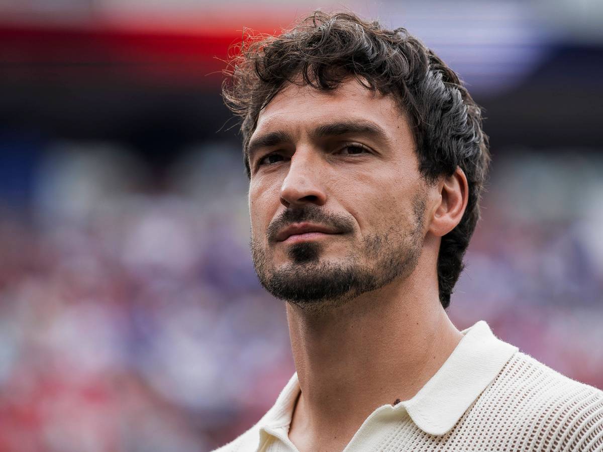 Mats Hummels als Experte im Stadion.
