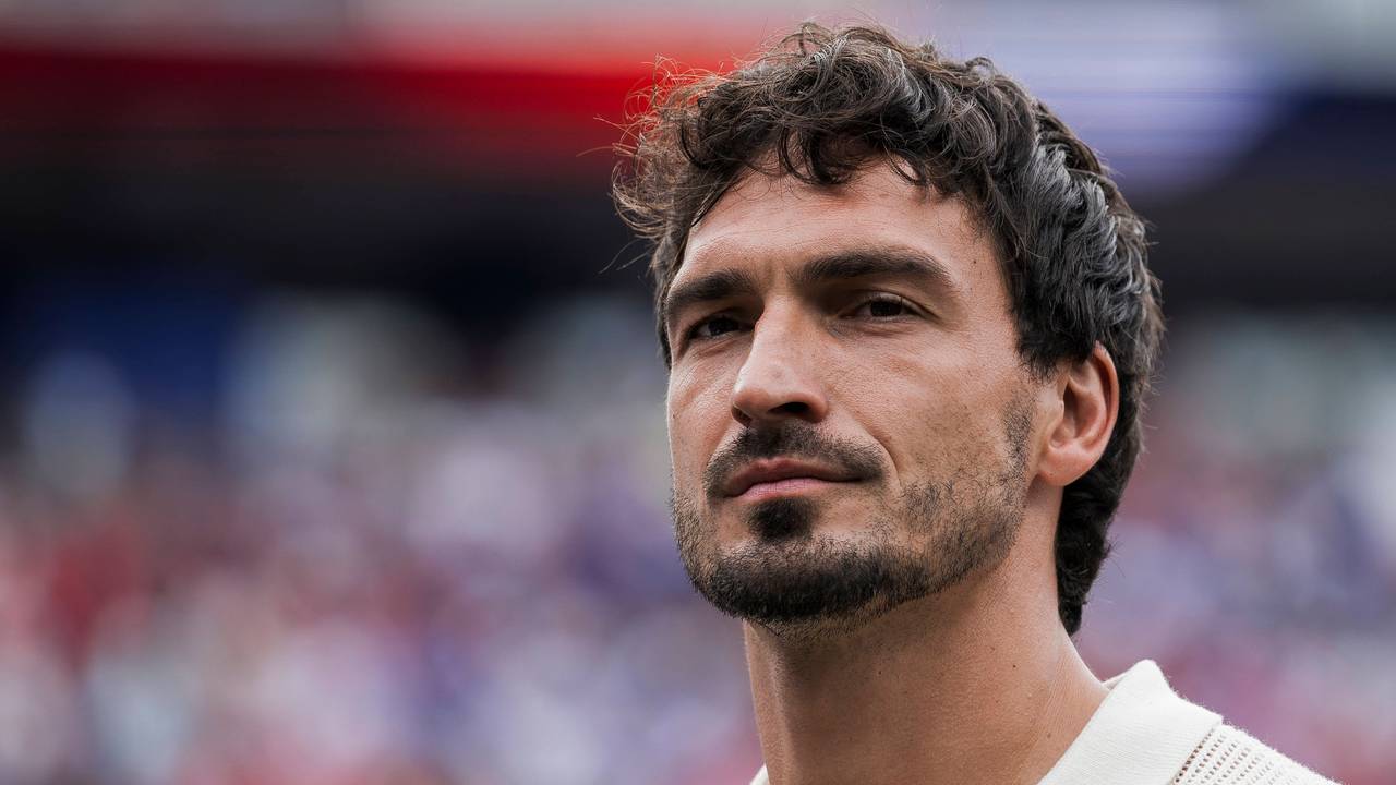 Mats Hummels als Experte im Stadion.