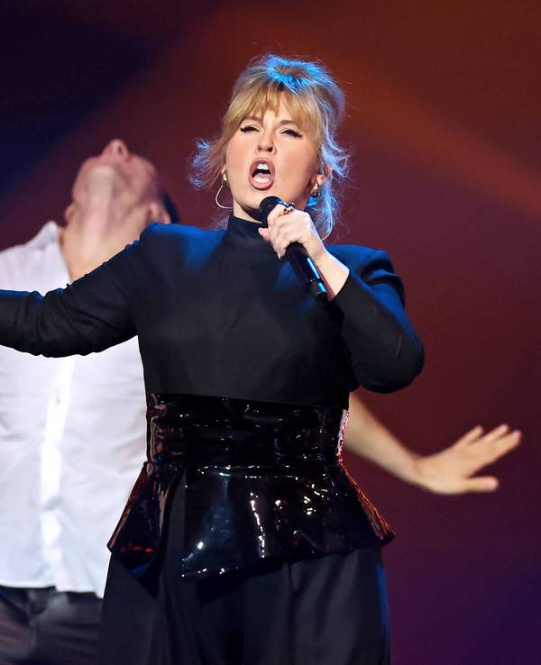 Maite Kelly singt auf der Bühne.