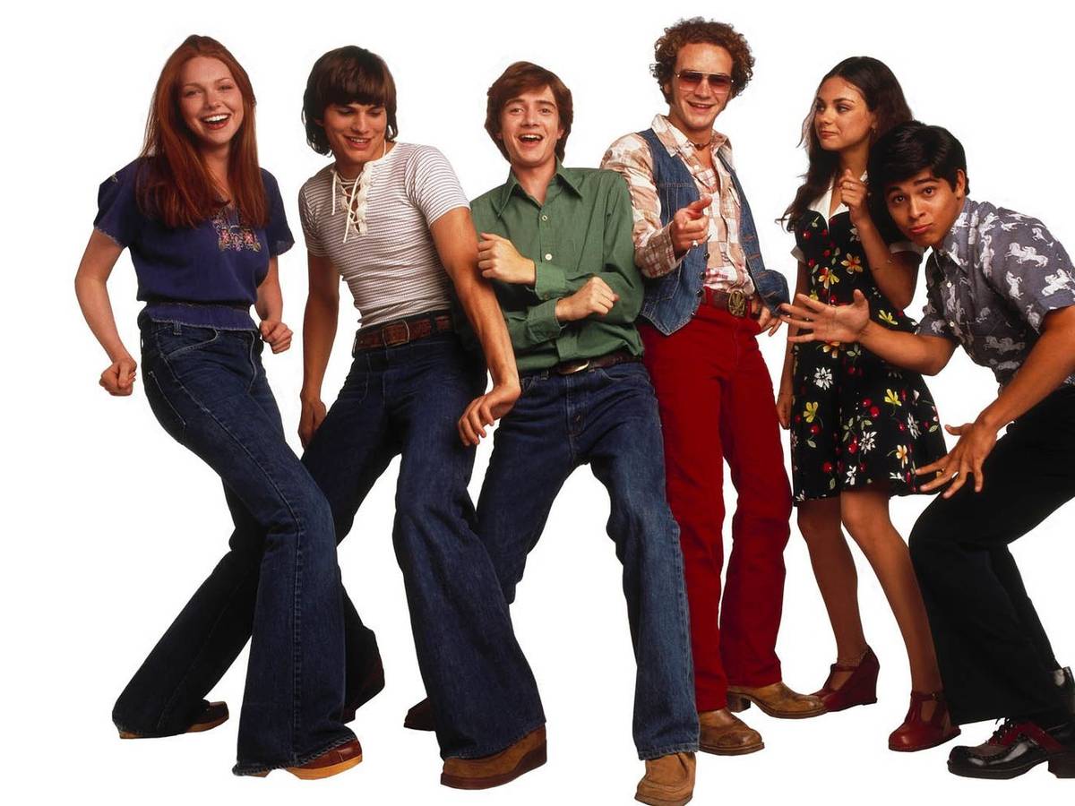 1998 bis 2006 war „Die wilden Siebziger“ ein Serienhit im US-Fernsehen. Auch in Deutschland erlangte die Sitcom Kultstatus. (Bild: Tiberius Film)